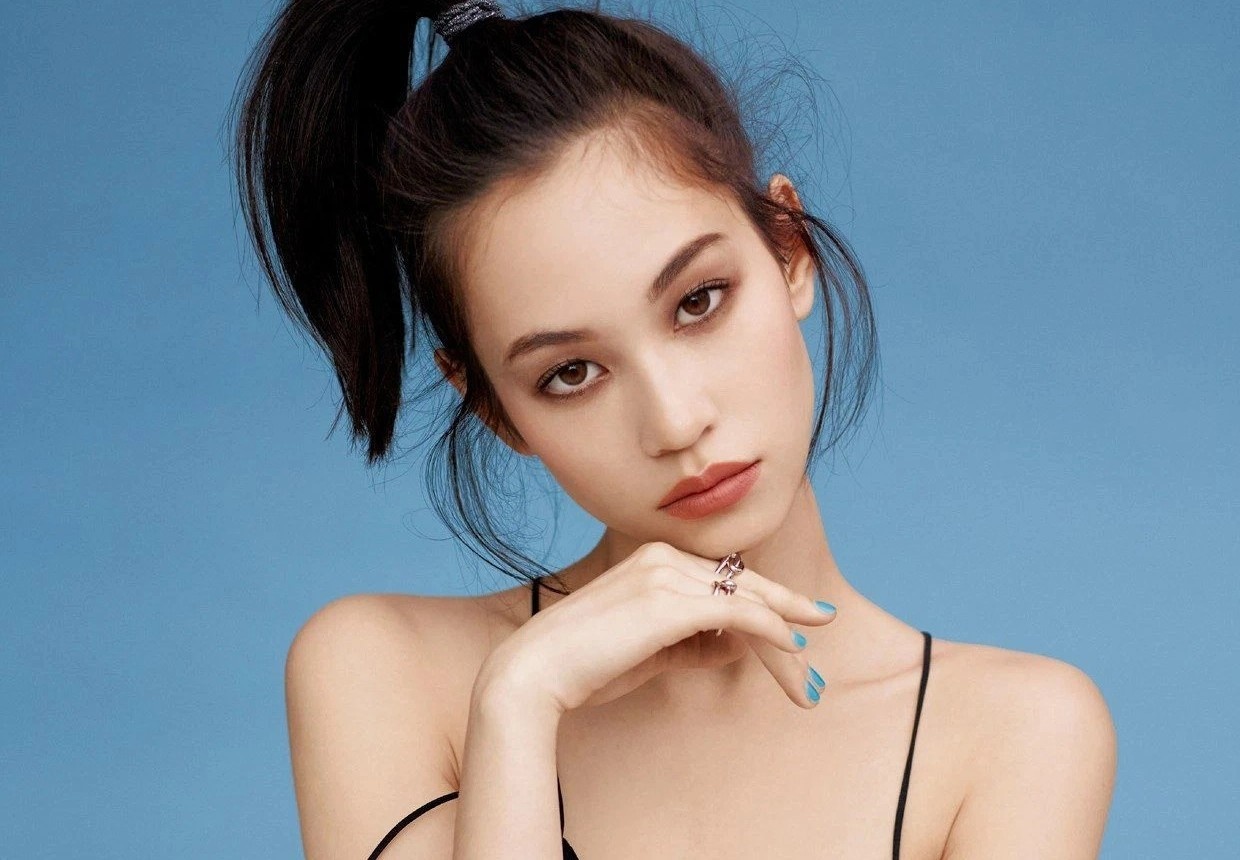 Trai nghiem toi te trong buoi chup hinh nude cua dien vien Nhat Ban hinh anh