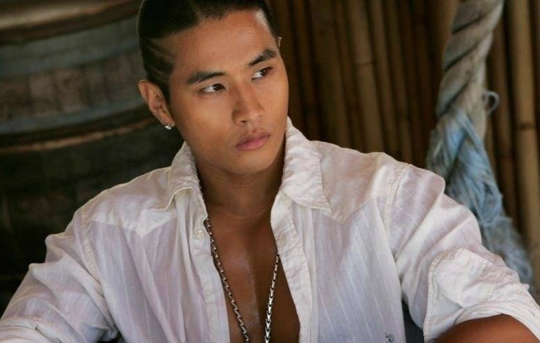 Nam ca si bi cam tro lai Han Quoc hinh anh