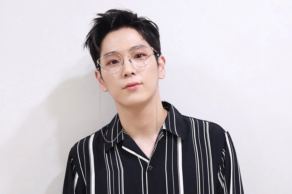 Ca si Himchan tiep tuc bi to quay roi tinh duc hai co gai hinh anh