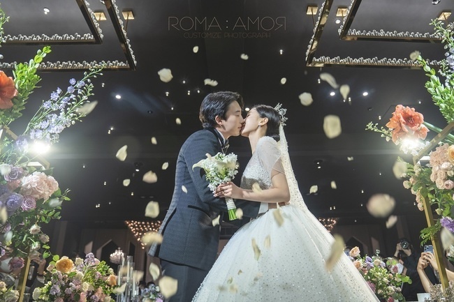 Hôn lễ của Hoon và Hwang Ji Sun ảnh 1 Hon le cua Hoon va Hwang Ji Sun anh 1