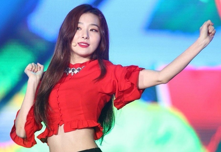 Seulgi gap su co khi bieu dien hinh anh