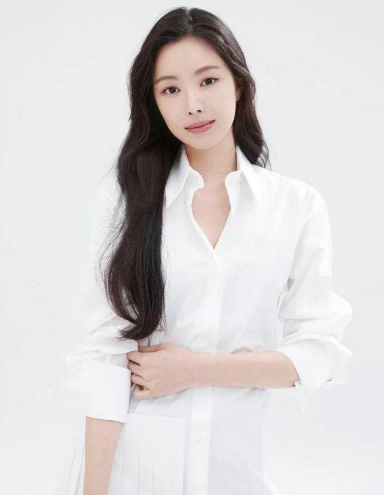 son na eun phẫu thuật thẩm mỹ ảnh 5 son na eun phau thuat tham my anh 5