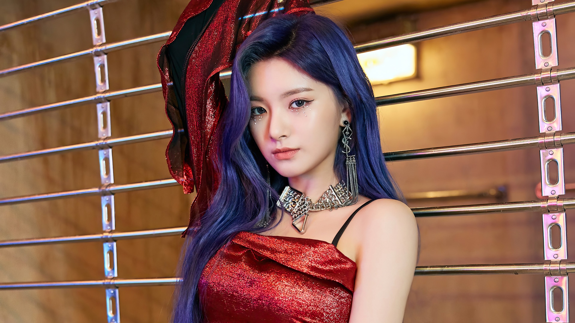 Wang Yiren bi tay chay anh 2