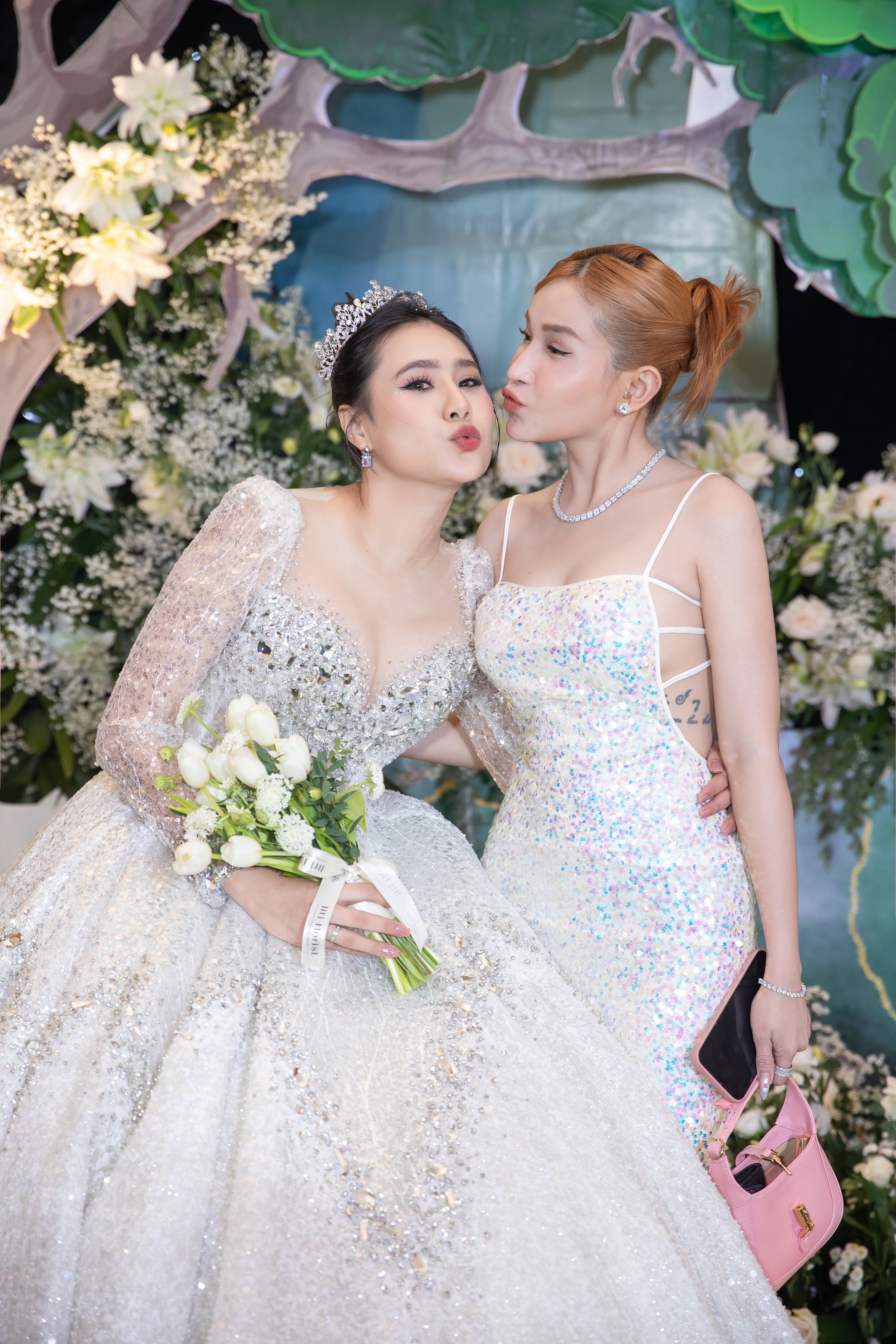 le cuoi Ho Bich Tram anh 10