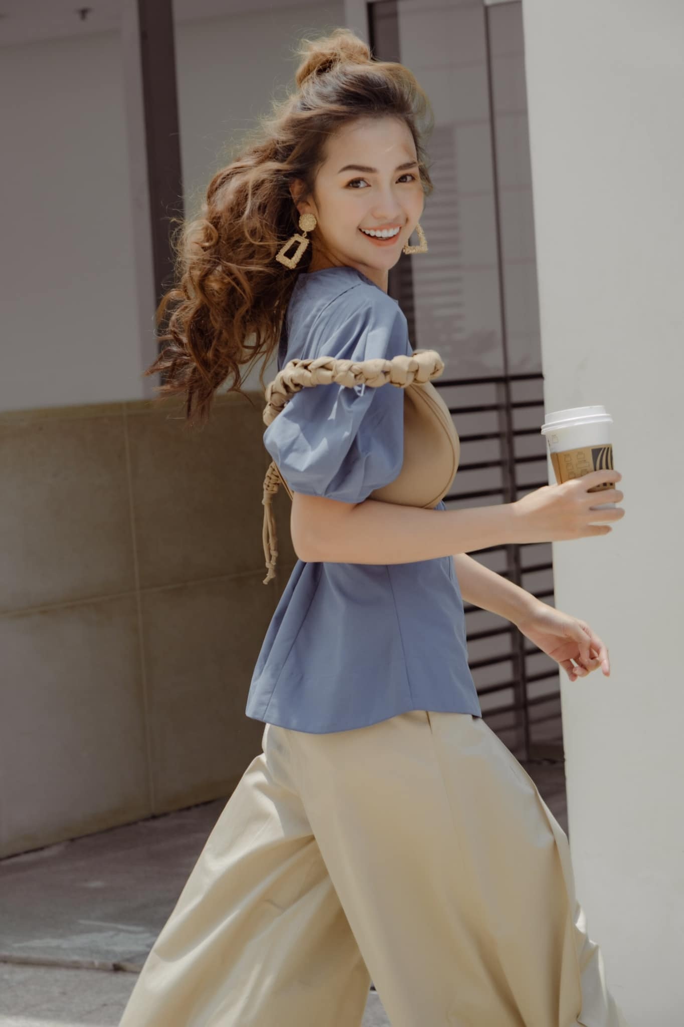 Hoa hậu Hoàn vũ Ngọc Châu ảnh 6 Hoa hau Hoan vu Ngoc Chau anh 6