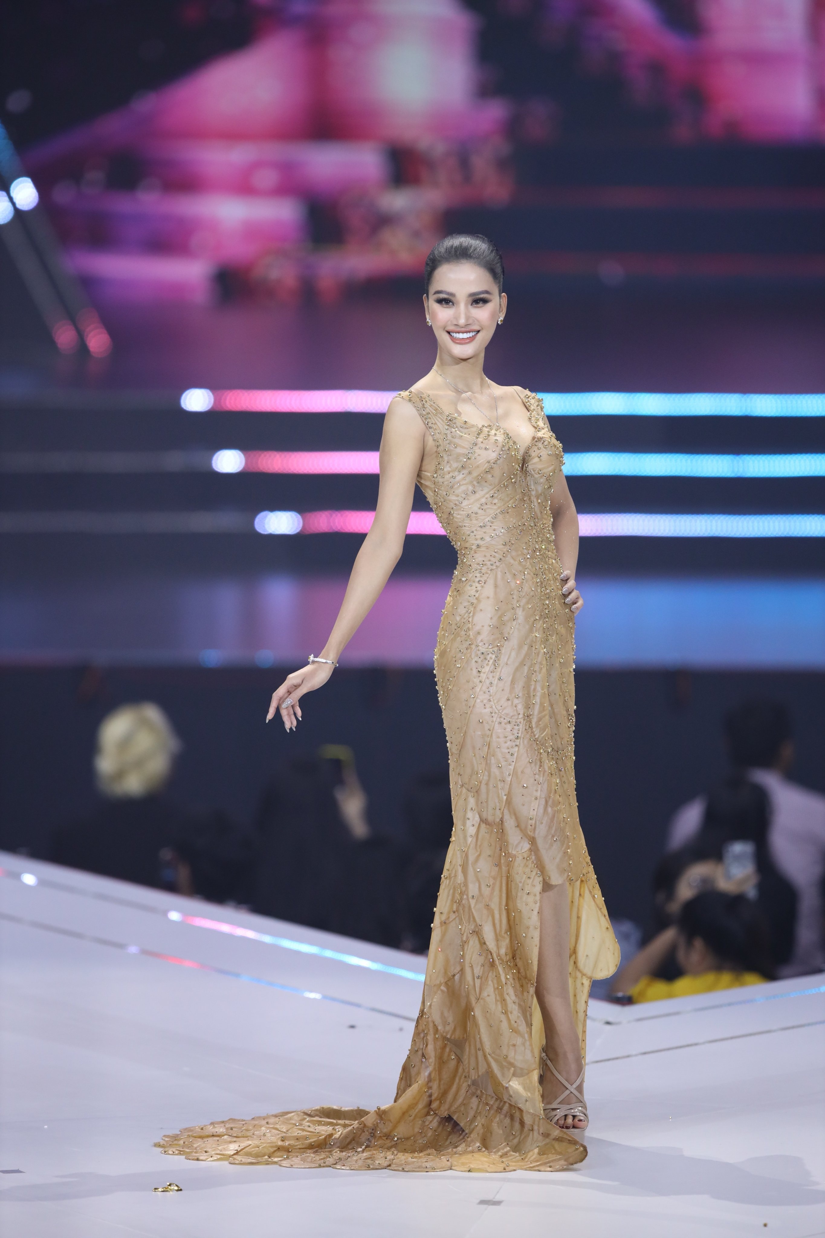 Hương Ly Hoa hậu Hoàn vũ Việt Nam ảnh 4 Huong Ly Hoa hau Hoan vu Viet Nam anh 4