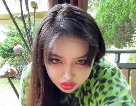 Ngoai hinh hien tai cua Park Bom hinh anh