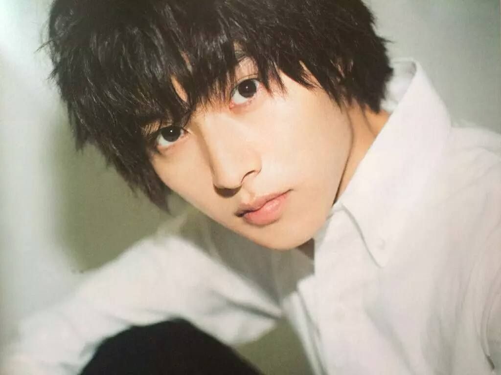 Suzu Hirose và Kento Yamazaki ảnh 13 Suzu Hirose va Kento Yamazaki anh 13