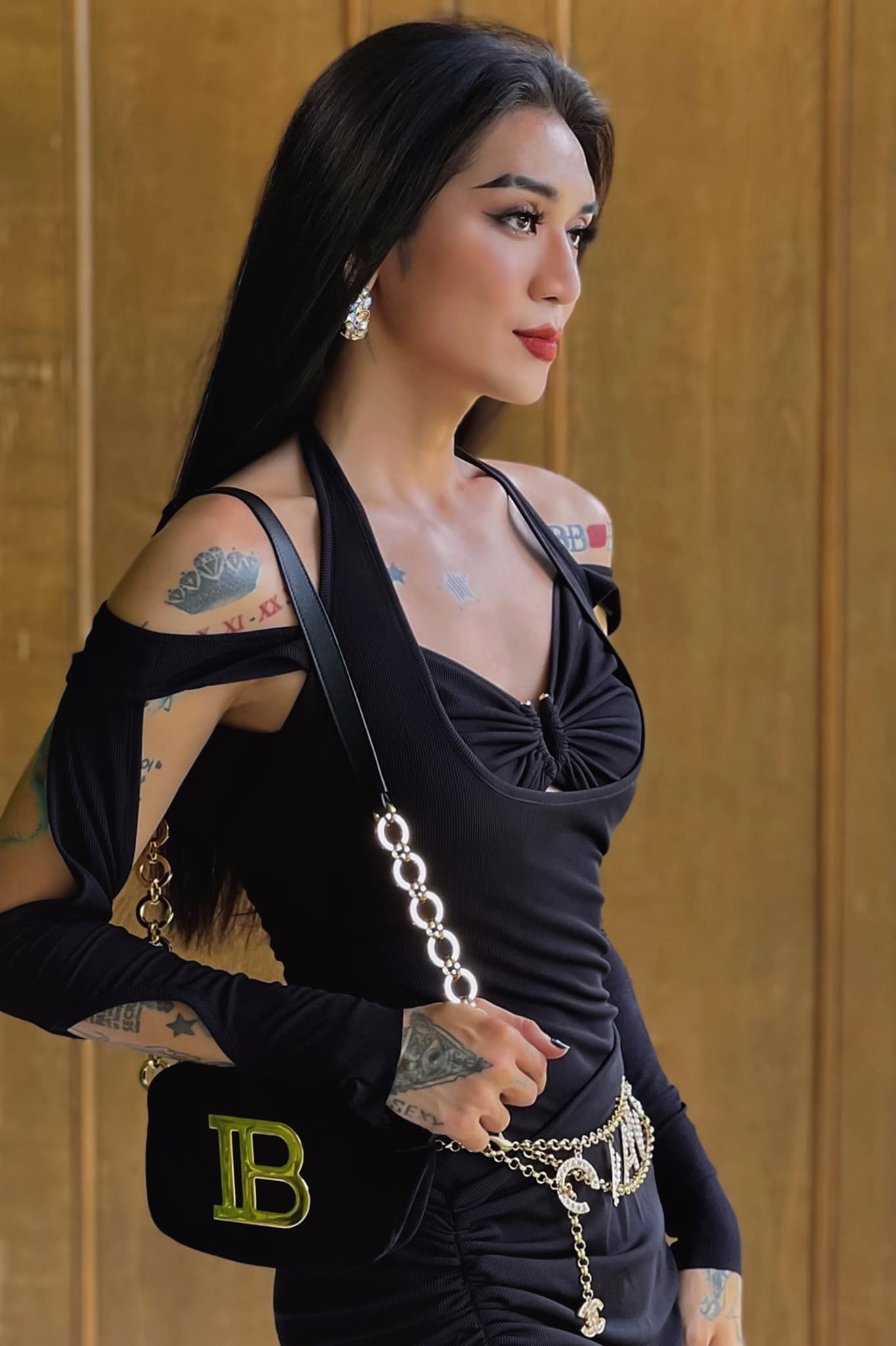 nghệ sĩ việt thuộc LGBT ảnh 9 nghe si viet thuoc LGBT anh 9