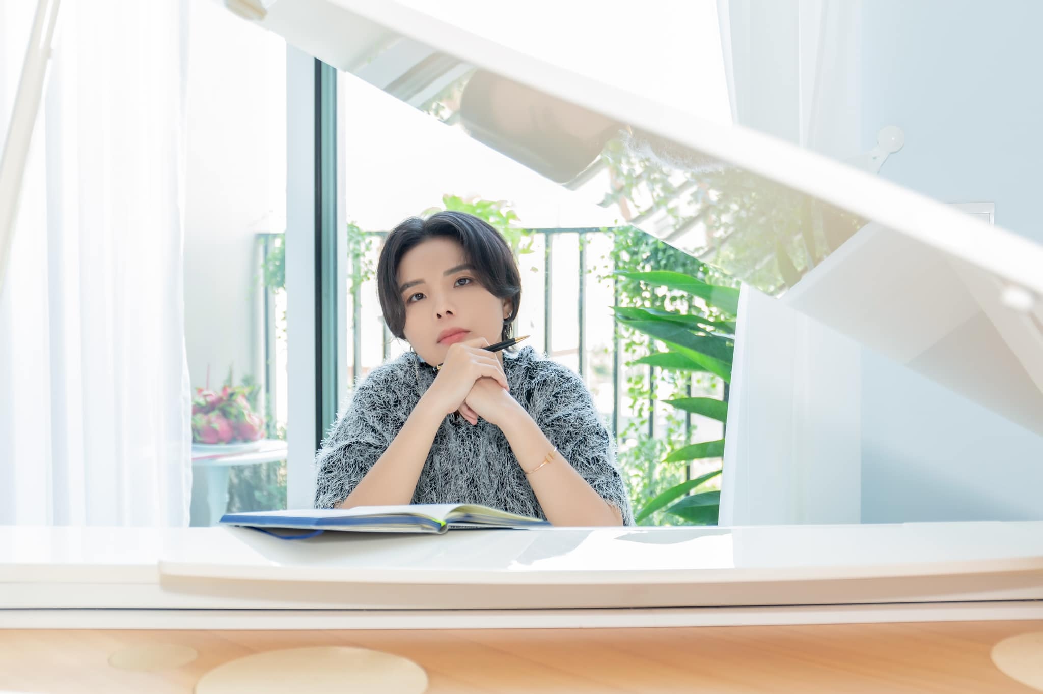 nghe si viet thuoc LGBT anh 1