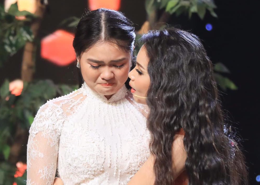 Khung hoang cua ca si nhi Viet hinh anh