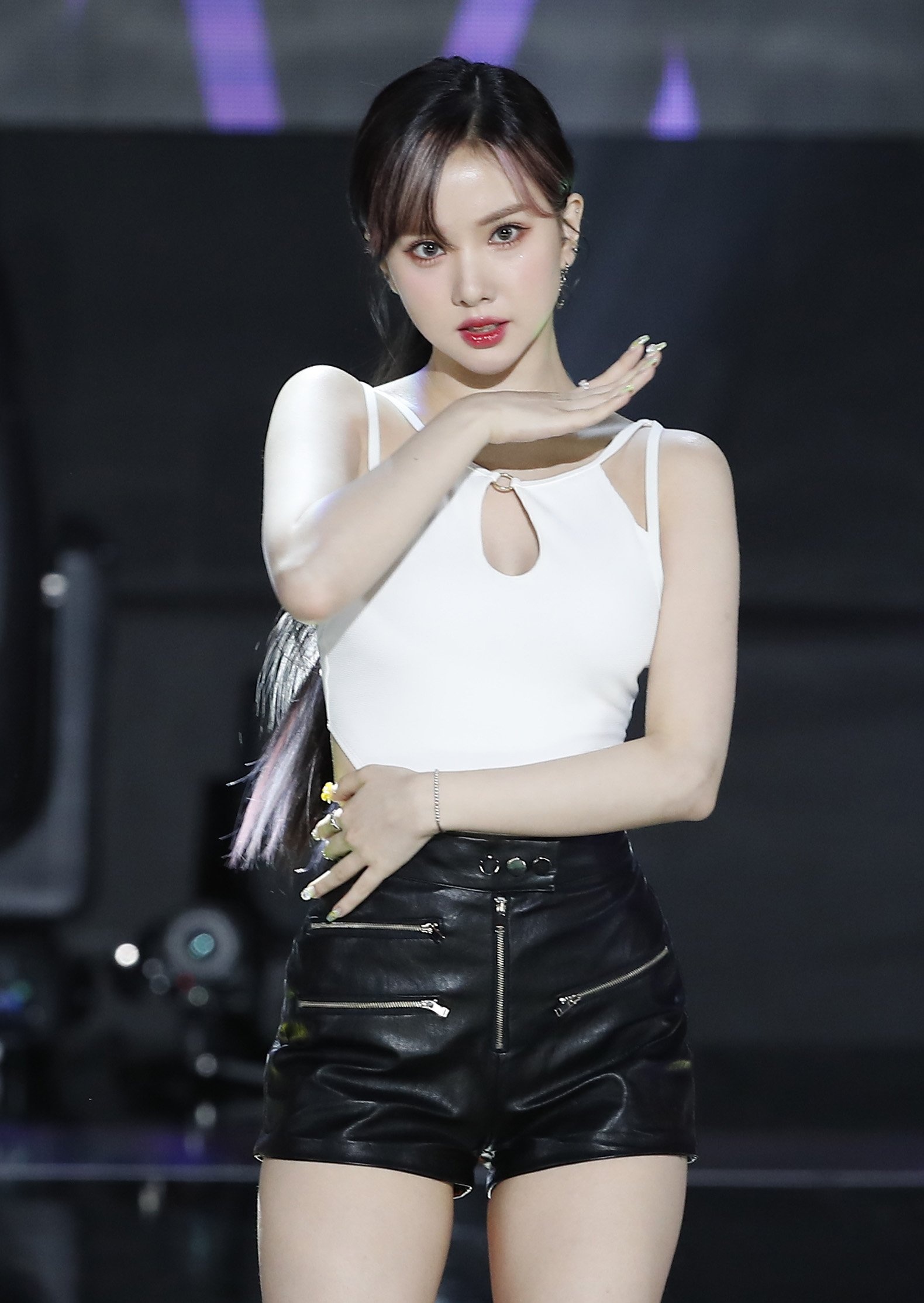 Eunha mac ao giong noi y anh 14