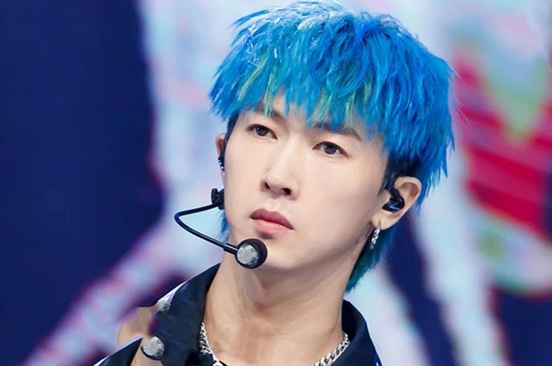 Nam ca si bi to chui boi, hanh hung nhan vien hinh anh