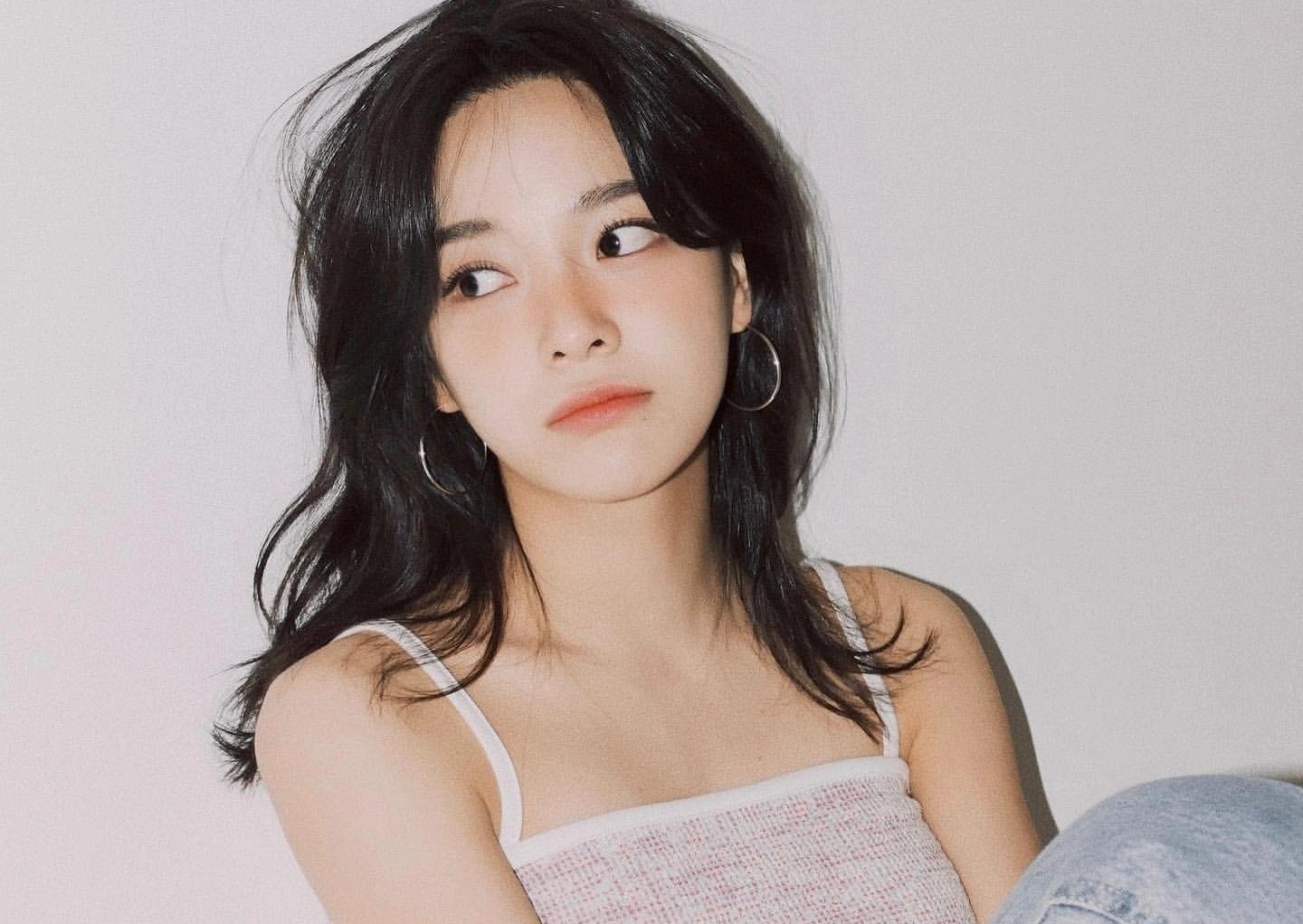 Cach Kim Se Jeong phan hoi tin phau thuat tham my hinh anh