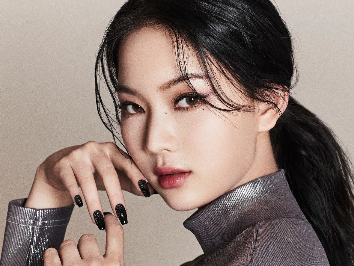 Nu than tuong di ung voi 17 loai do an hinh anh