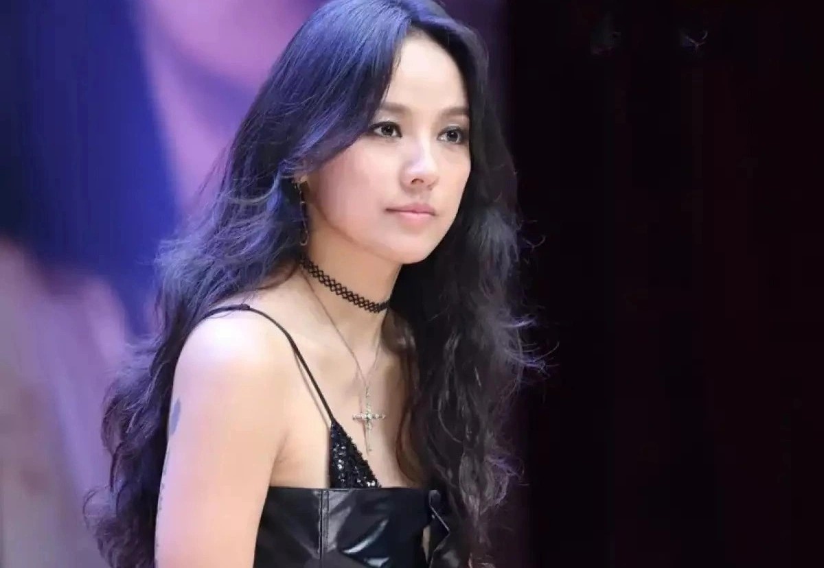 Lee Hyori tro lai hinh anh