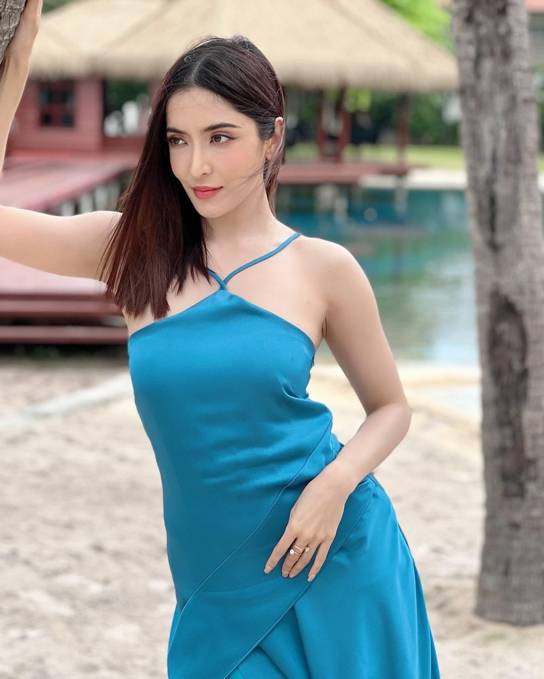 Pinky
Savika lua dao anh 11