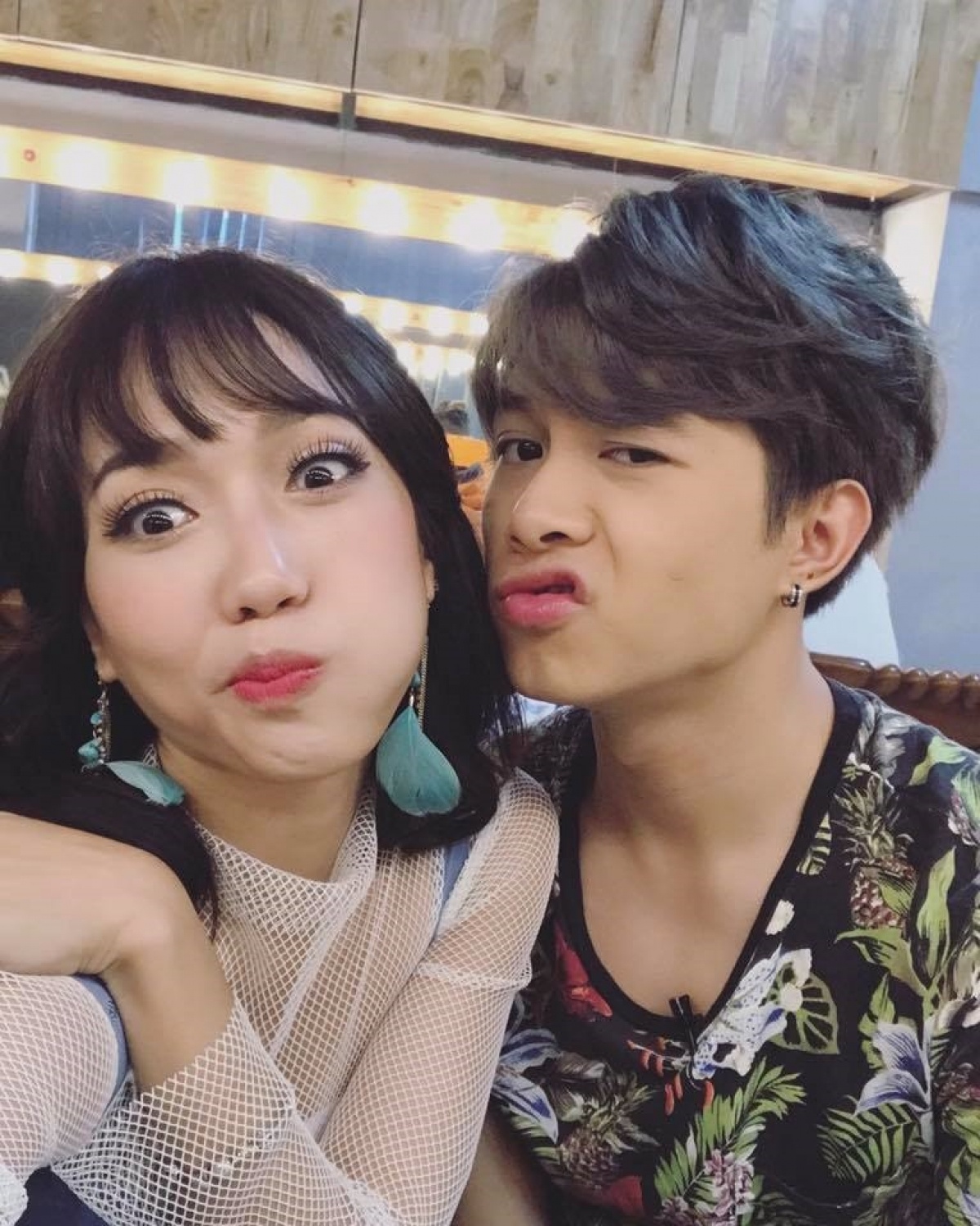 Anh Tú Diệu Nhi ảnh 2 Anh Tu Dieu Nhi anh 2