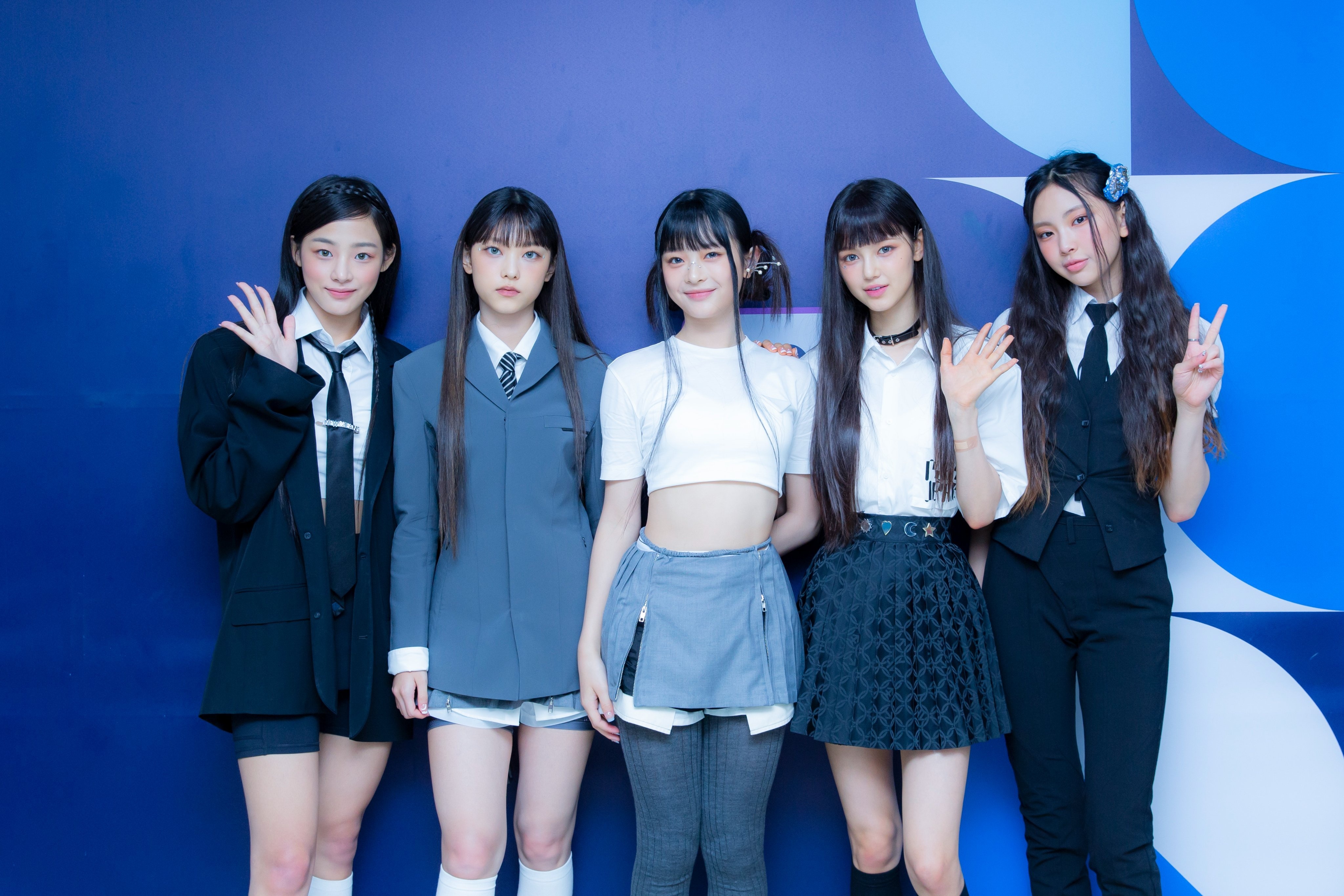 NewJeans vuong tranh cai anh 1