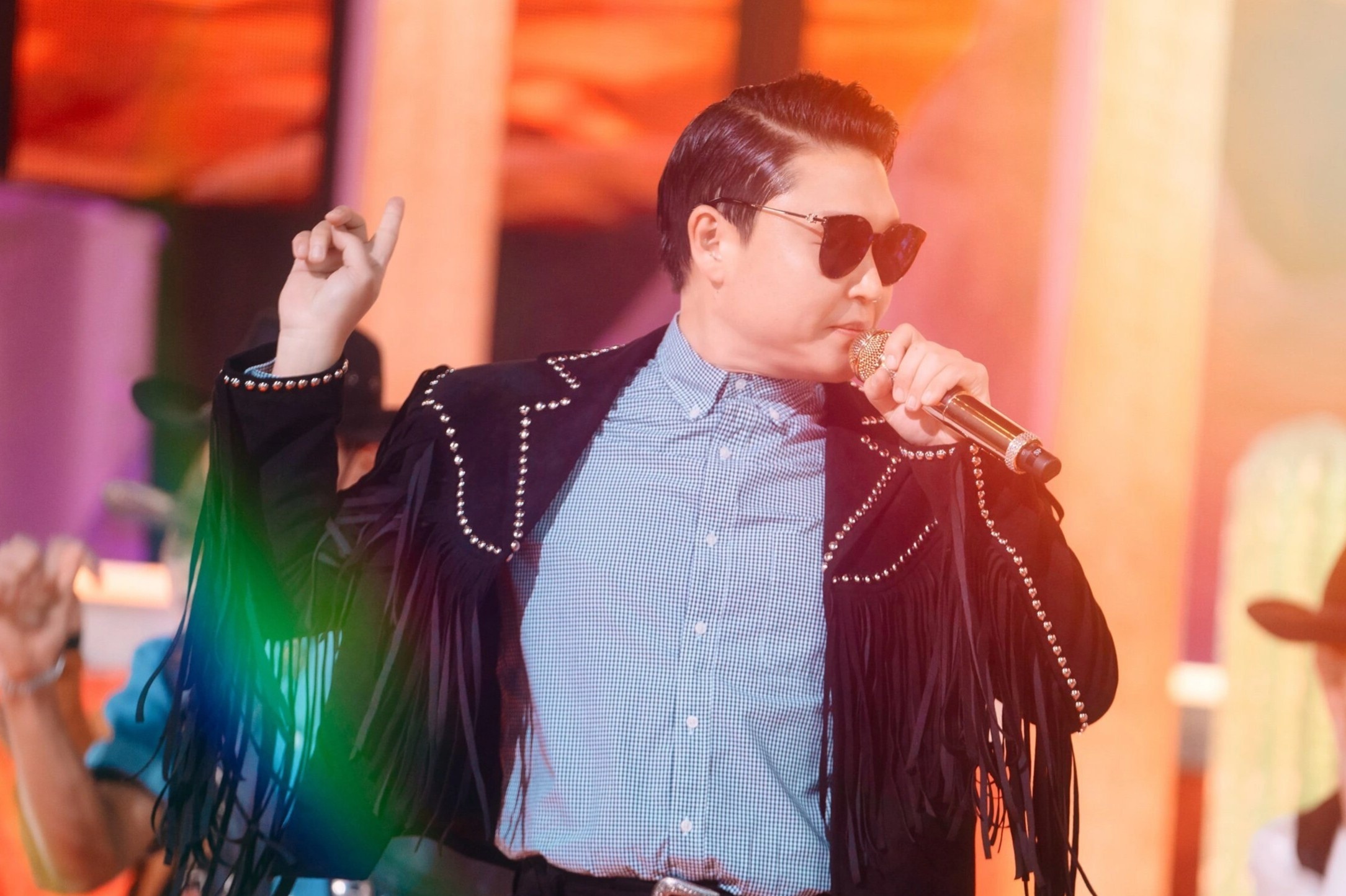 Nhan vien tu vong, cong ty cua PSY bi dieu tra hinh anh