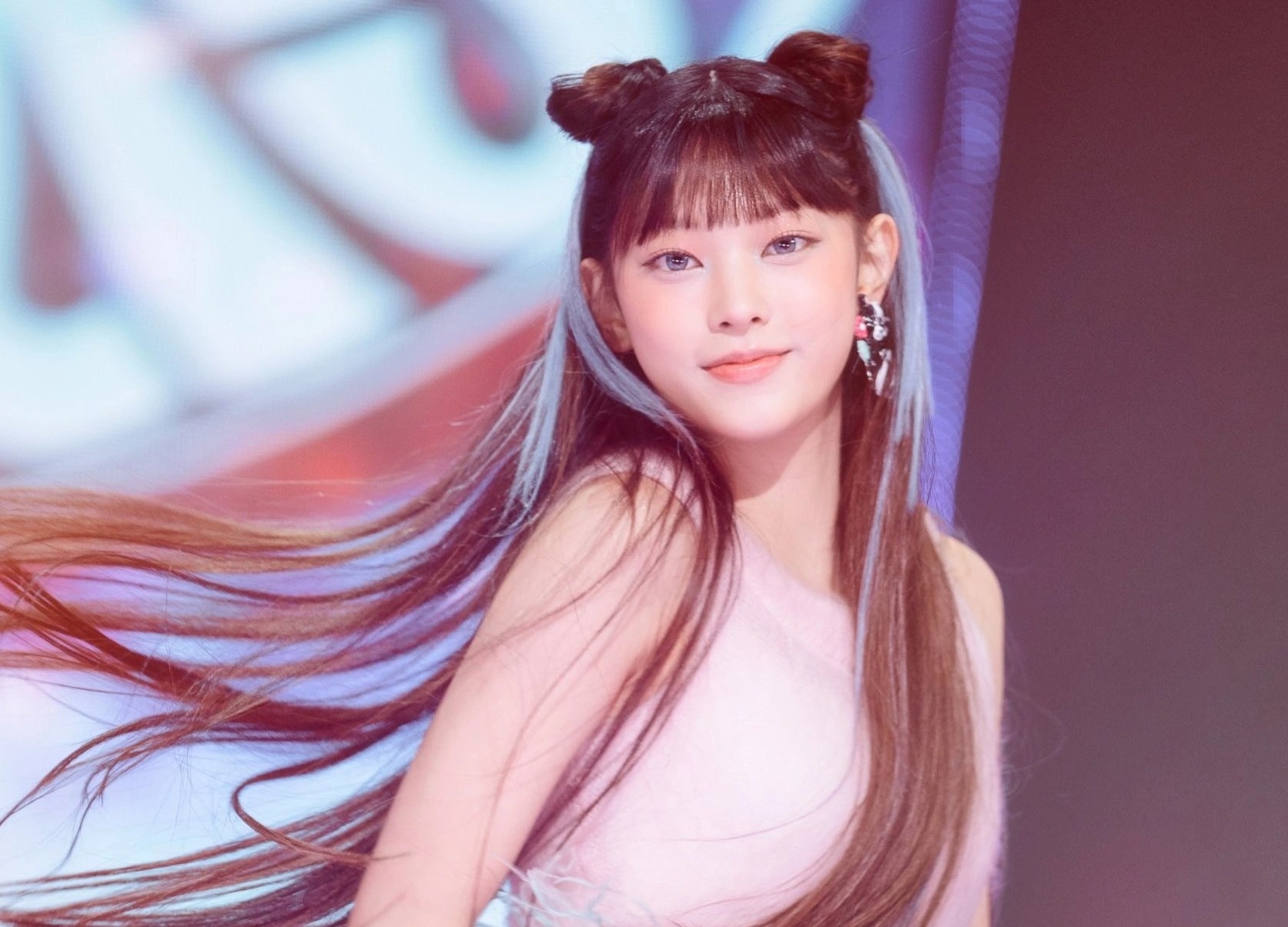 Cong ty cua NewJeans phan hoi ve bai hat nhay cam hinh anh