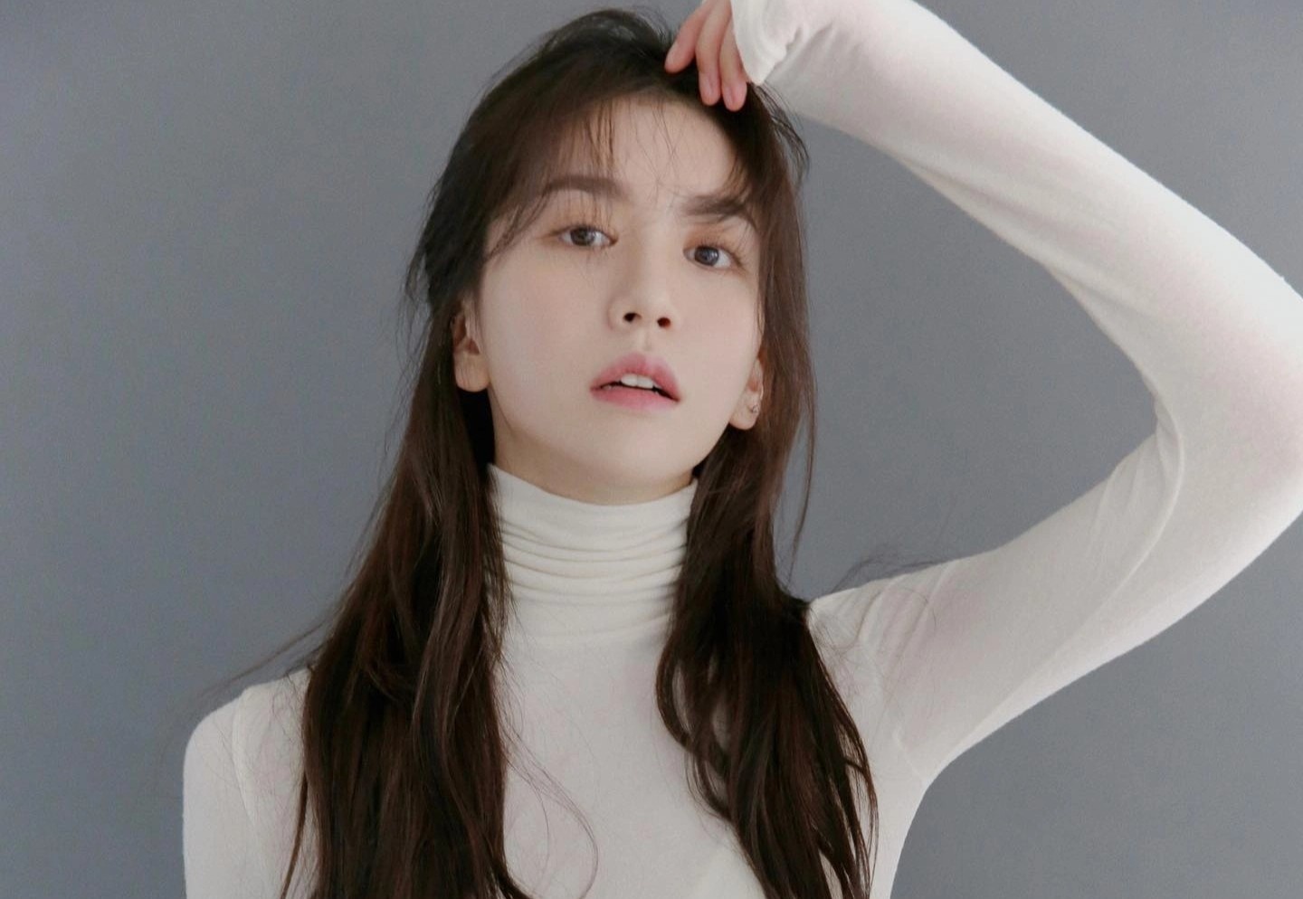 Tang le dien vien qua doi o tuoi 27 hinh anh