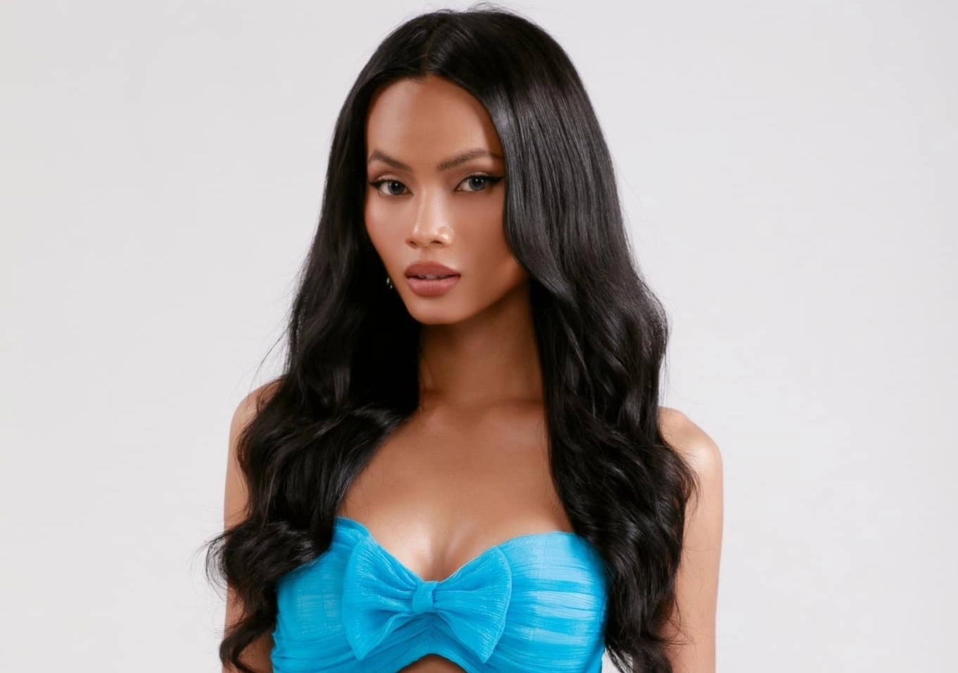 Tang le nguoi mau Kim Sang hinh anh