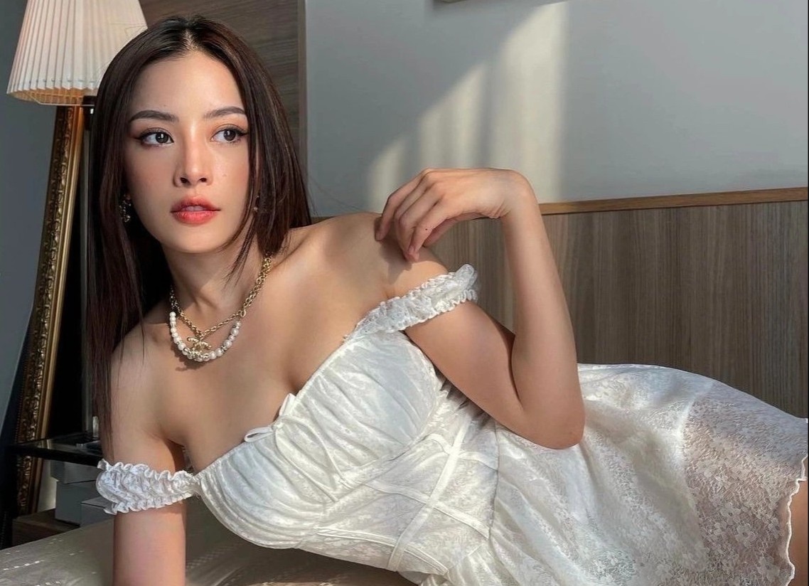 Bai hat moi cua Chi Pu bi chi trich sao rong, phat am tieng Nhat sai hinh anh