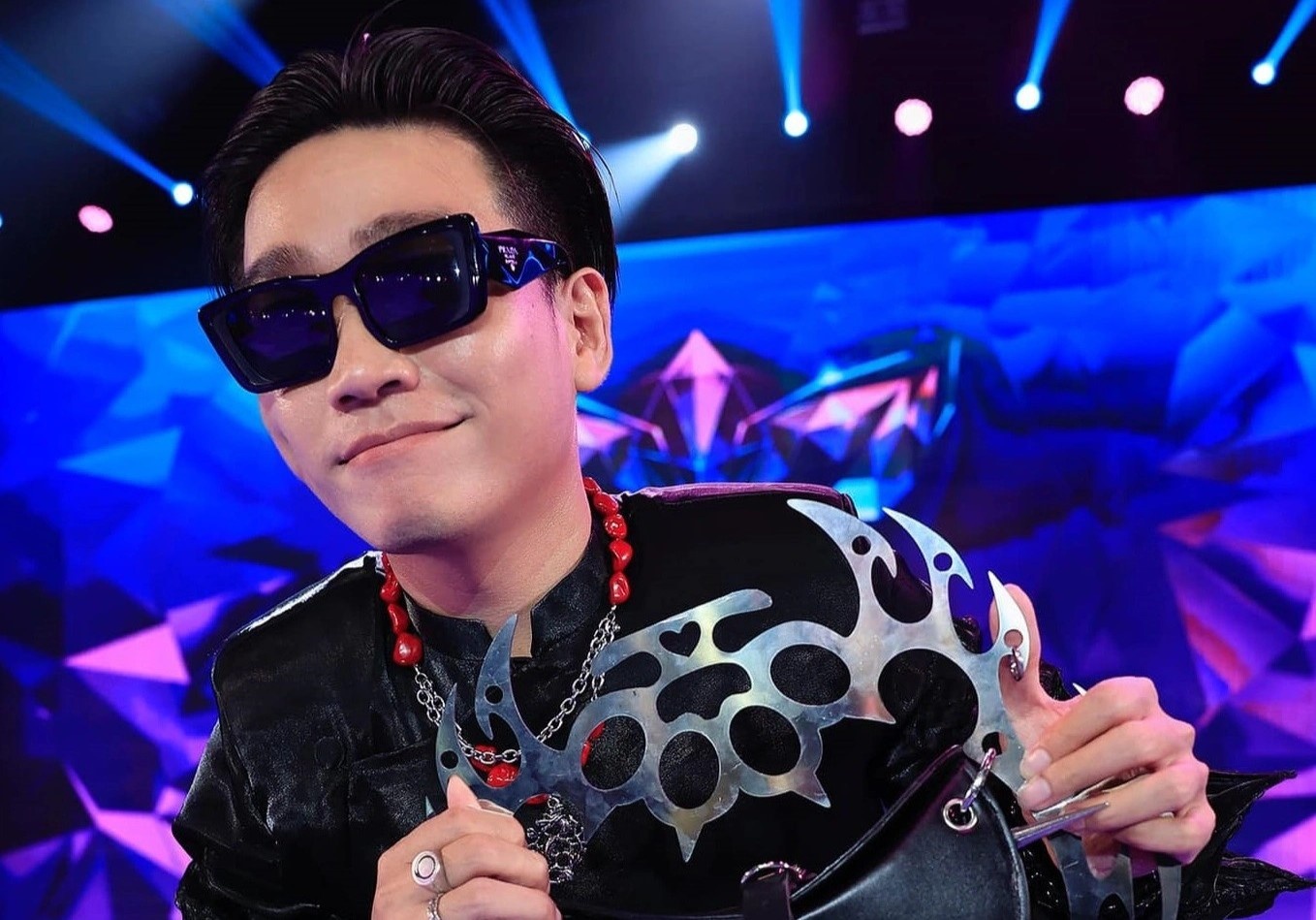 Wowy vang mat o Ca si mat na sau chi trich thieu kien thuc hinh anh