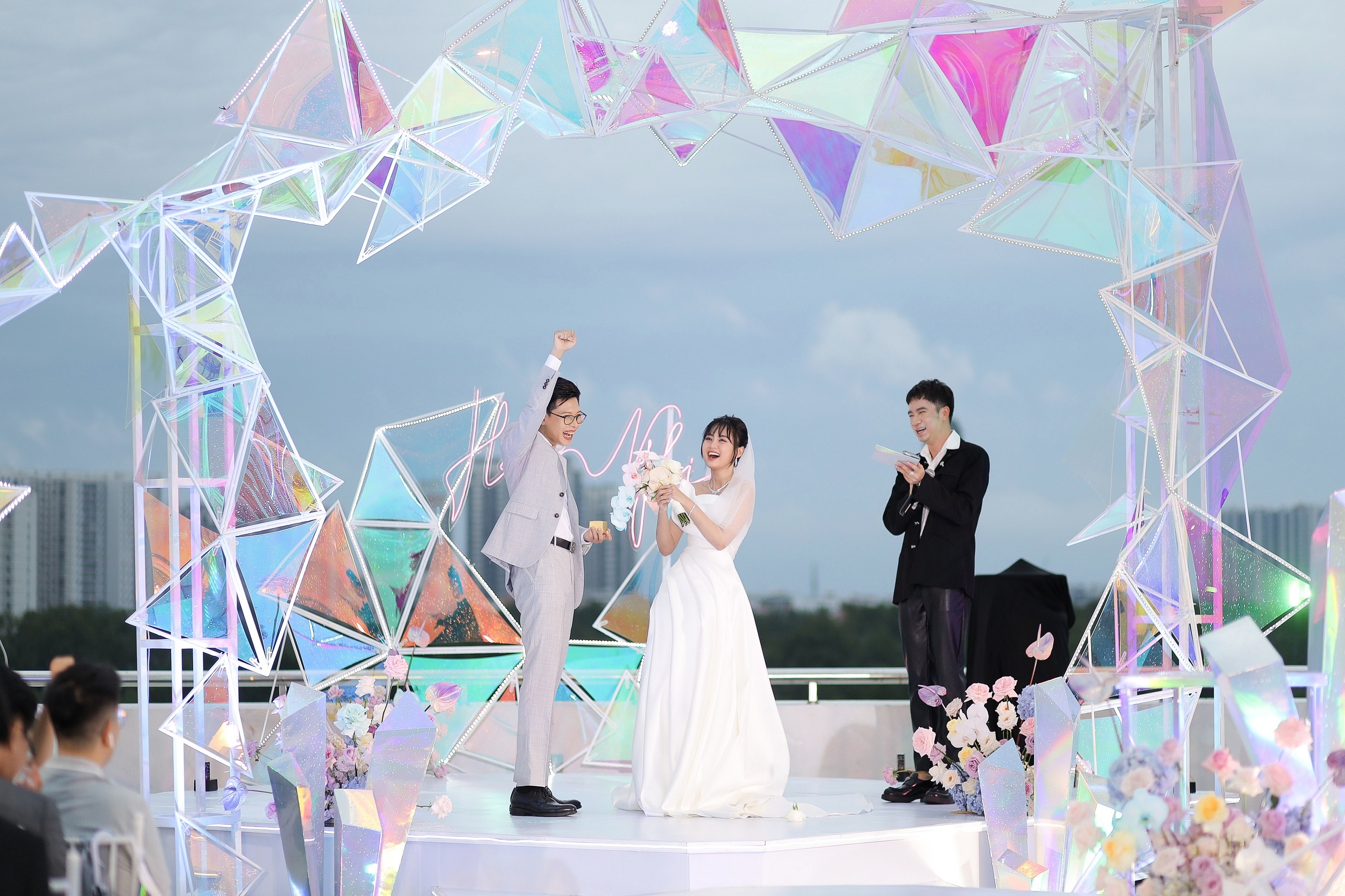 le cuoi MC minh nghi anh 7