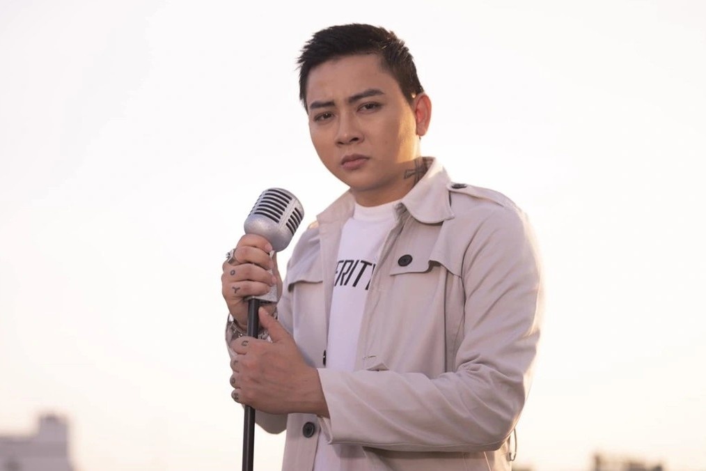 Hoai Lam di dien, nhan cat-xe tro lai sau thoi gian tu bo showbiz hinh anh