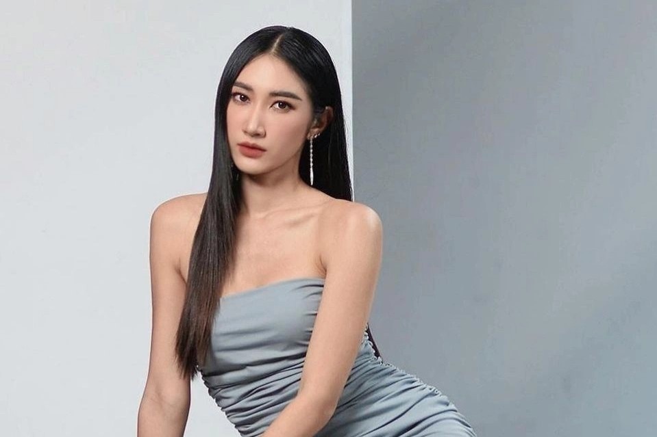 Dien vien Thai Lan nga dap dau xuong san khi quay phim hinh anh