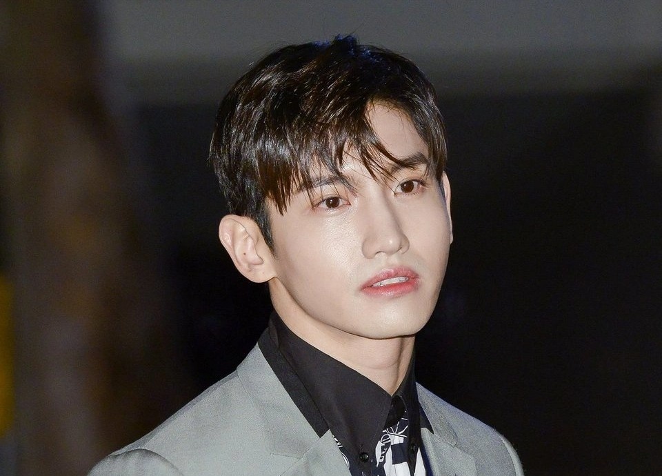 Chang Min (TVXQ) don con dau long va cuoc song hoan toan kin tieng hinh anh