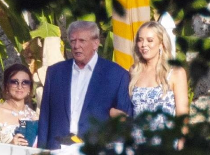 Ong Trump truoc le cuoi cua con gai Tiffany hinh anh