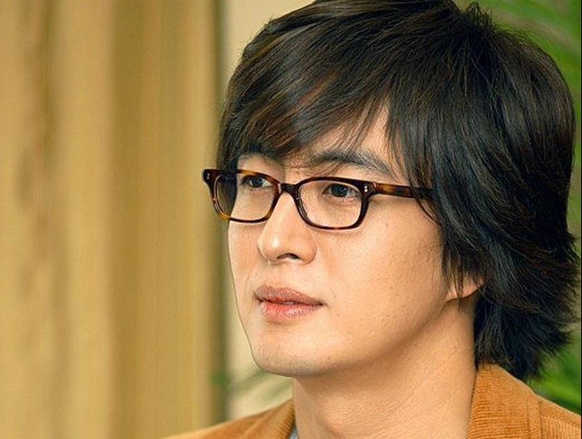 Bao Han dua tin 'ong hoang' Bae Yong Joon giai nghe hinh anh
