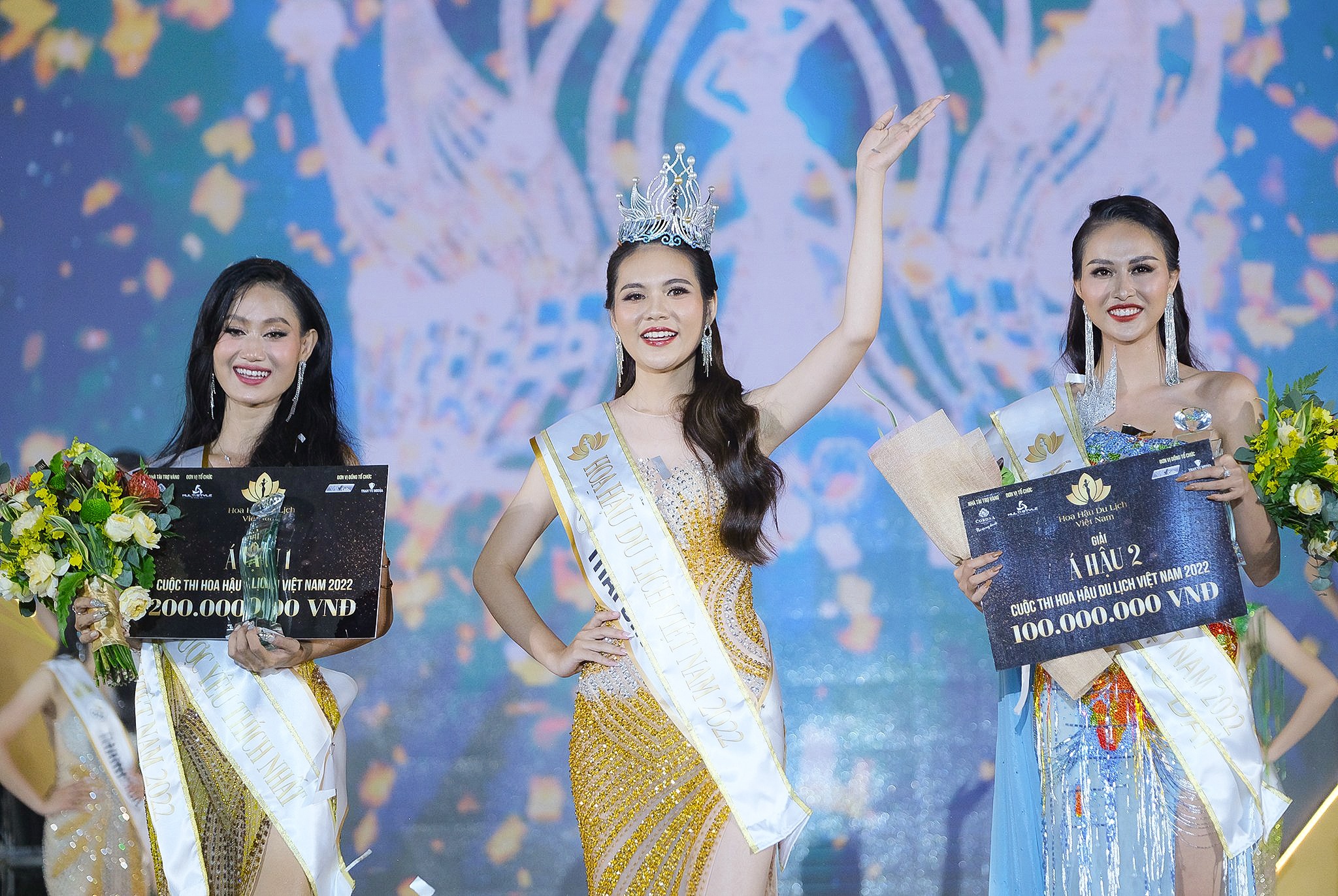 Hoa hau Du lich anh 6