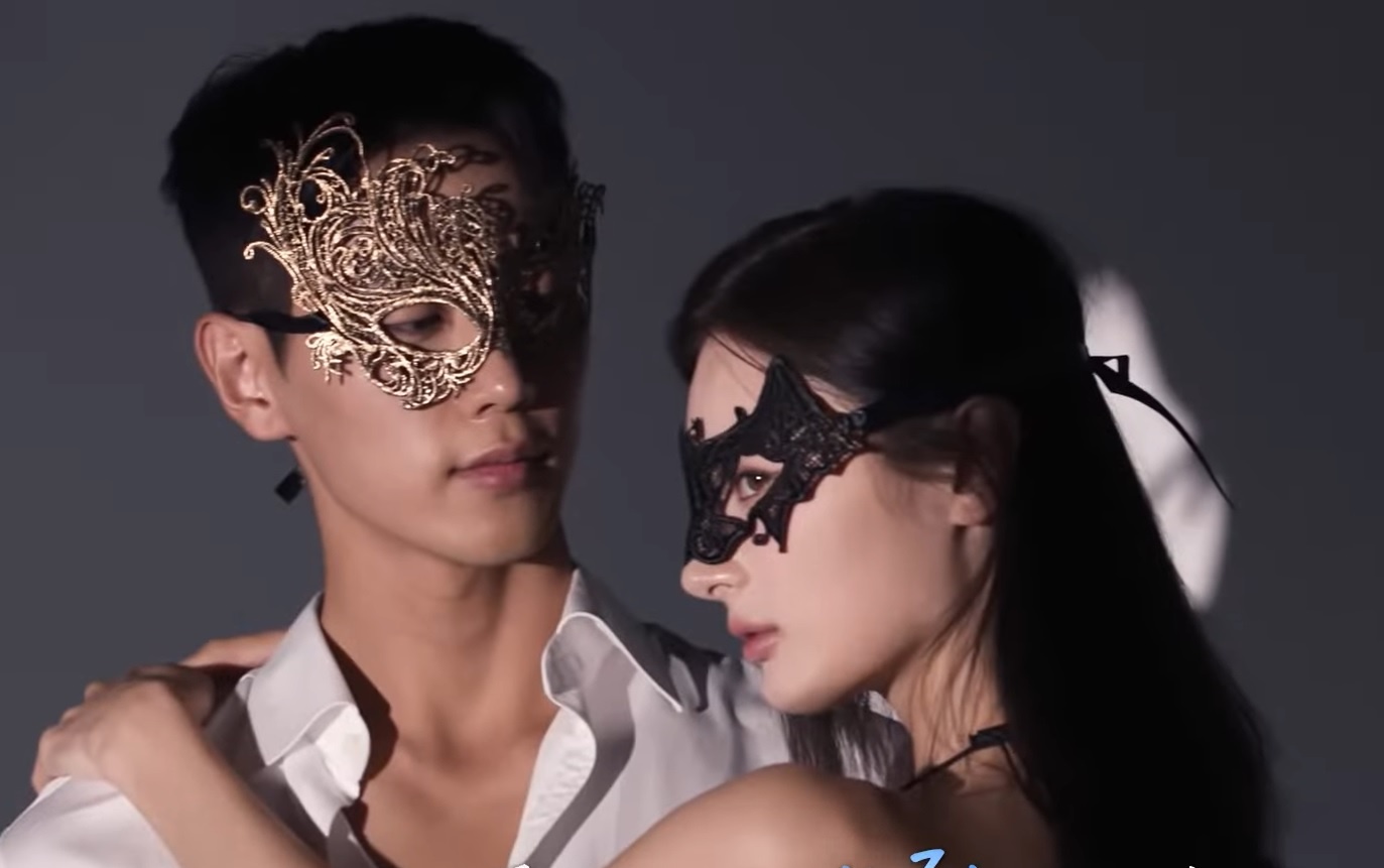 Bien kich len tieng ve show hen ho bi chi trich phan cam hinh anh