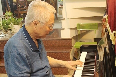 Nhac si 'Bai ca Ho Chi Minh' qua doi hinh anh