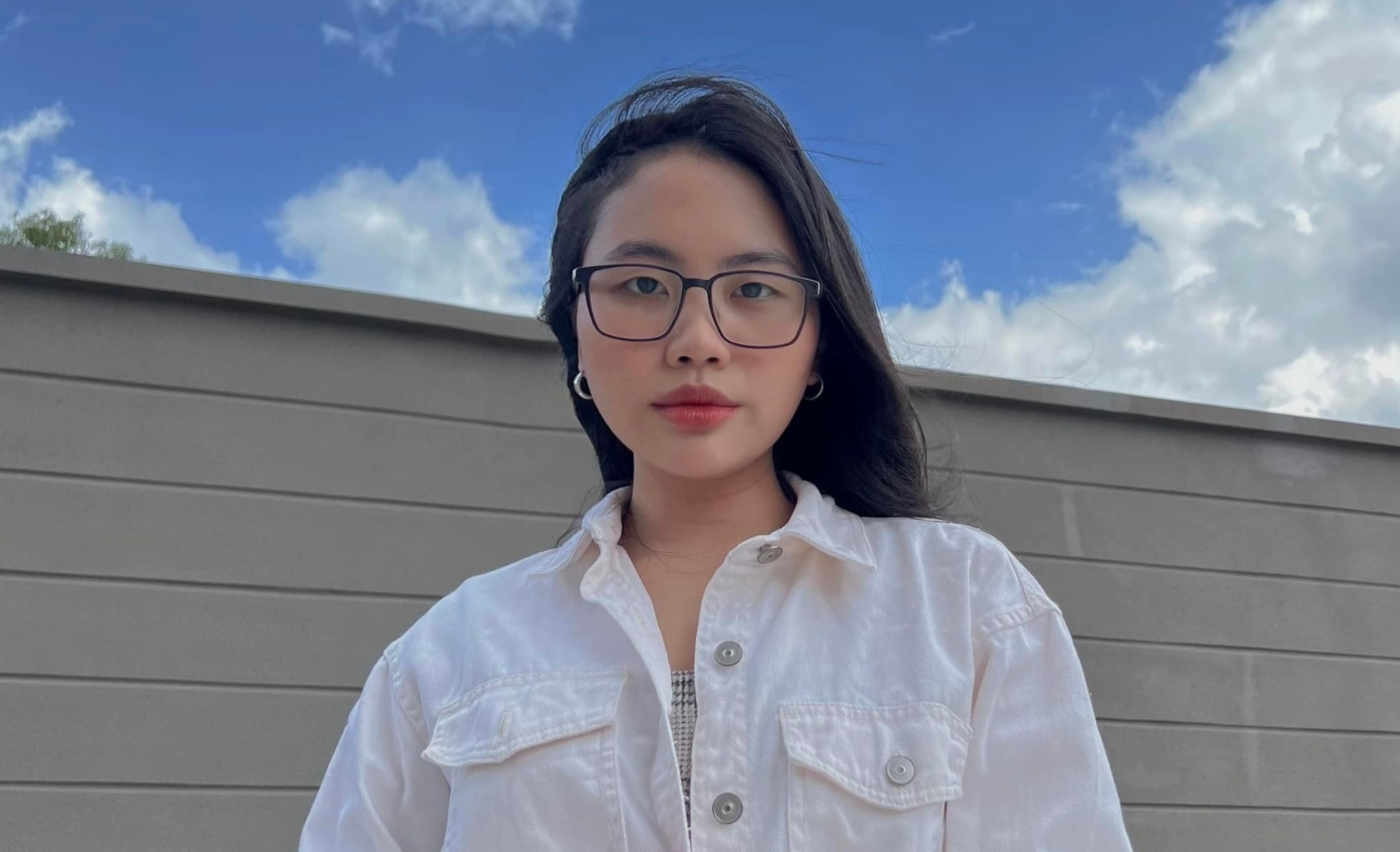 Phuong My Chi xin loi hinh anh