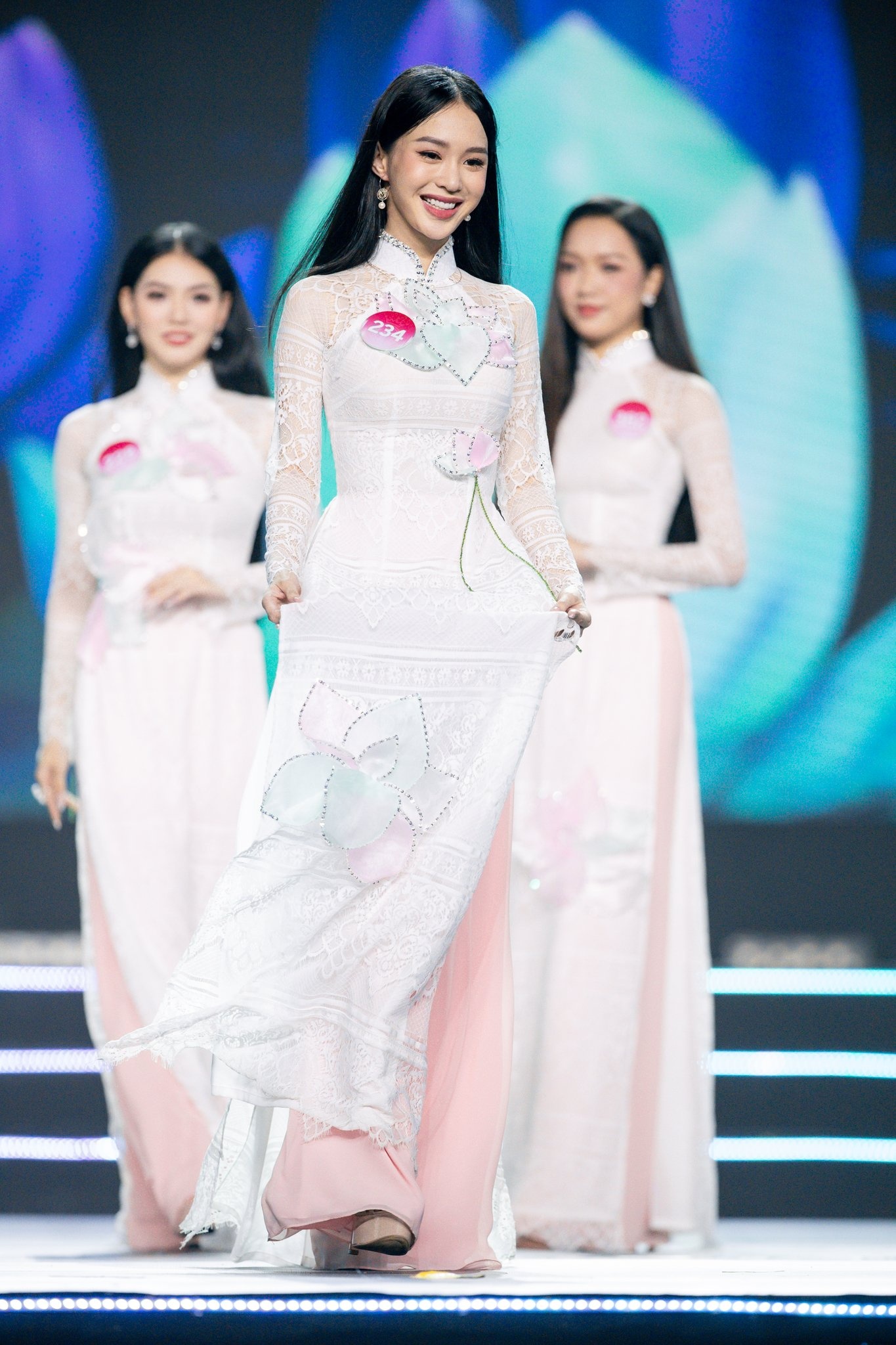 Hoa hau Viet Nam anh 12