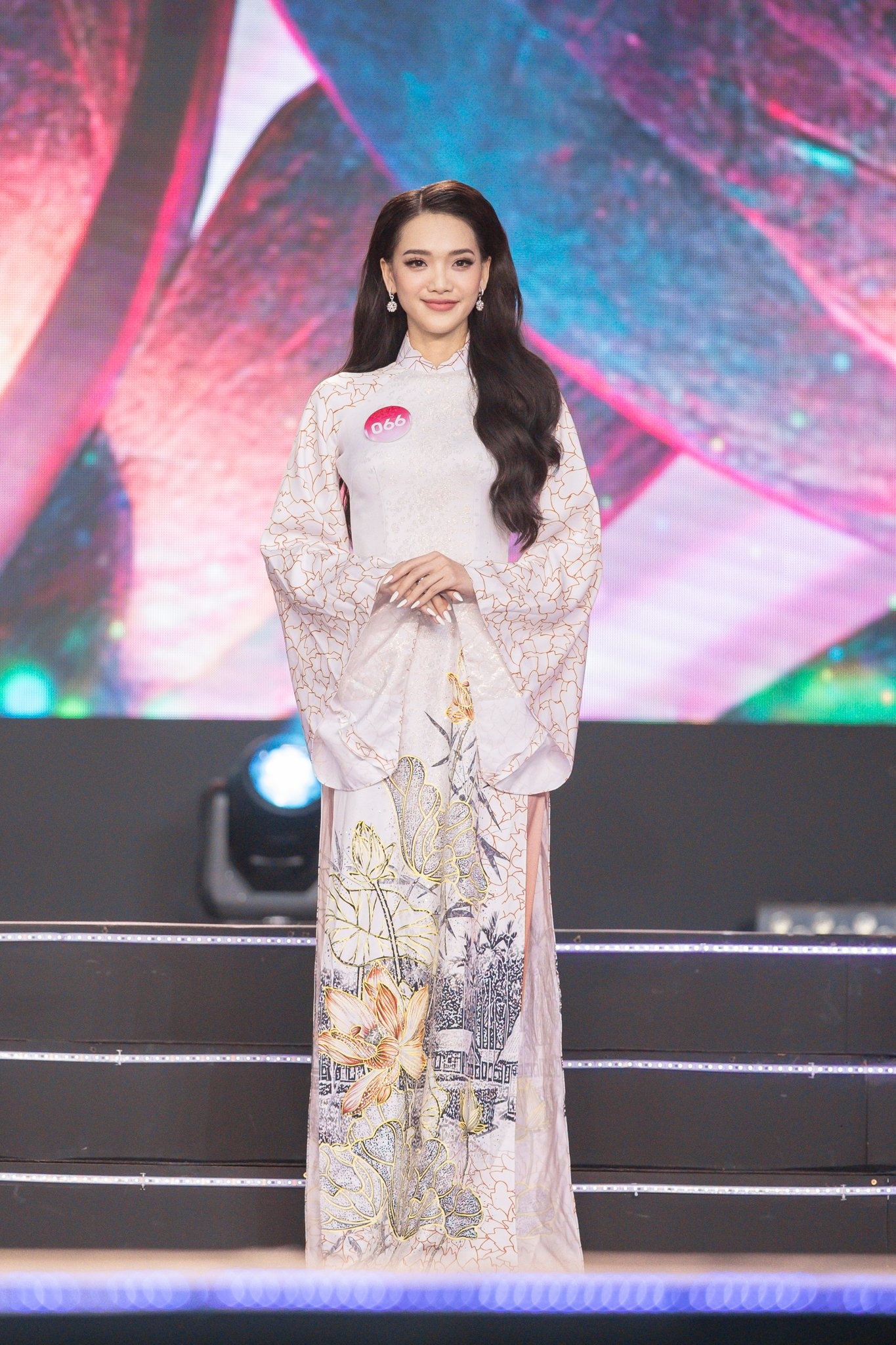 Hoa hau Viet Nam anh 16