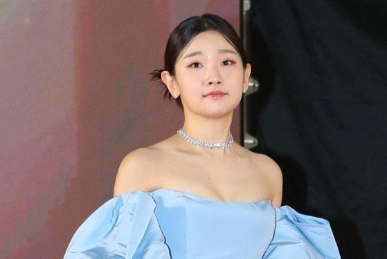 Dan sao Han mac goi cam tren tham do bat chap thoi tiet 2 do C hinh anh