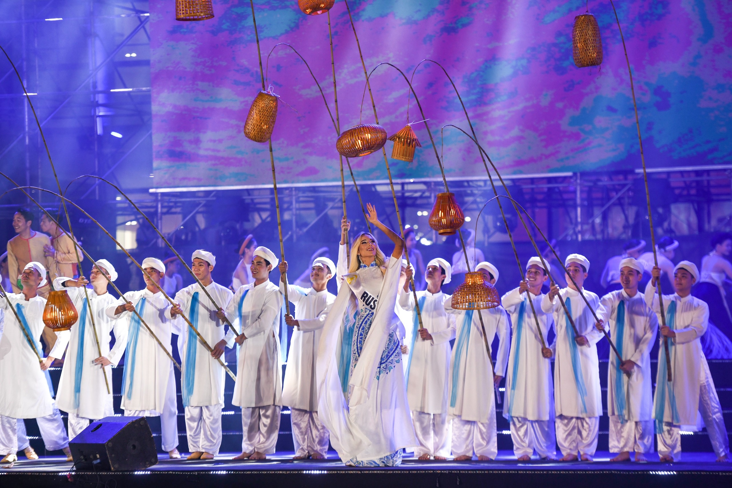 chung ket hoa hau anh 6