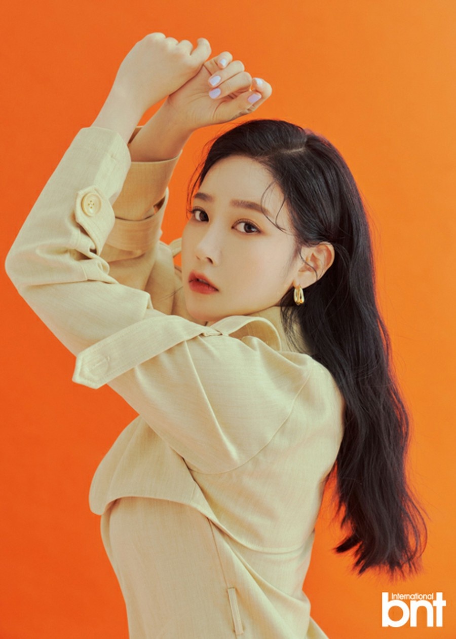 Ji Yeon T-ara cuoi anh 1