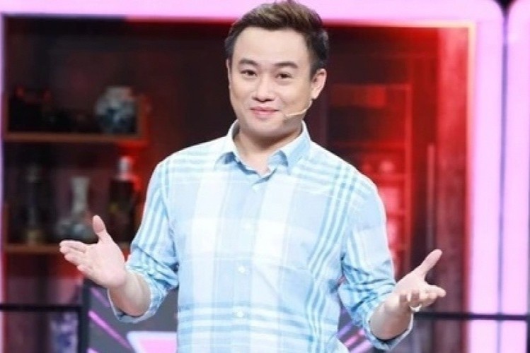 Cam song voi nghe si vi pham phap luat, dao duc la can thiet hinh anh