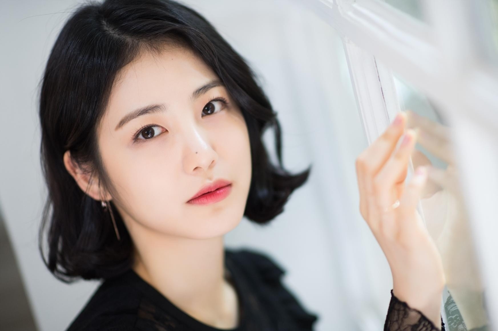 Hai ac nu gay chu y khong kem Song Hye Kyo trong phim moi hinh anh