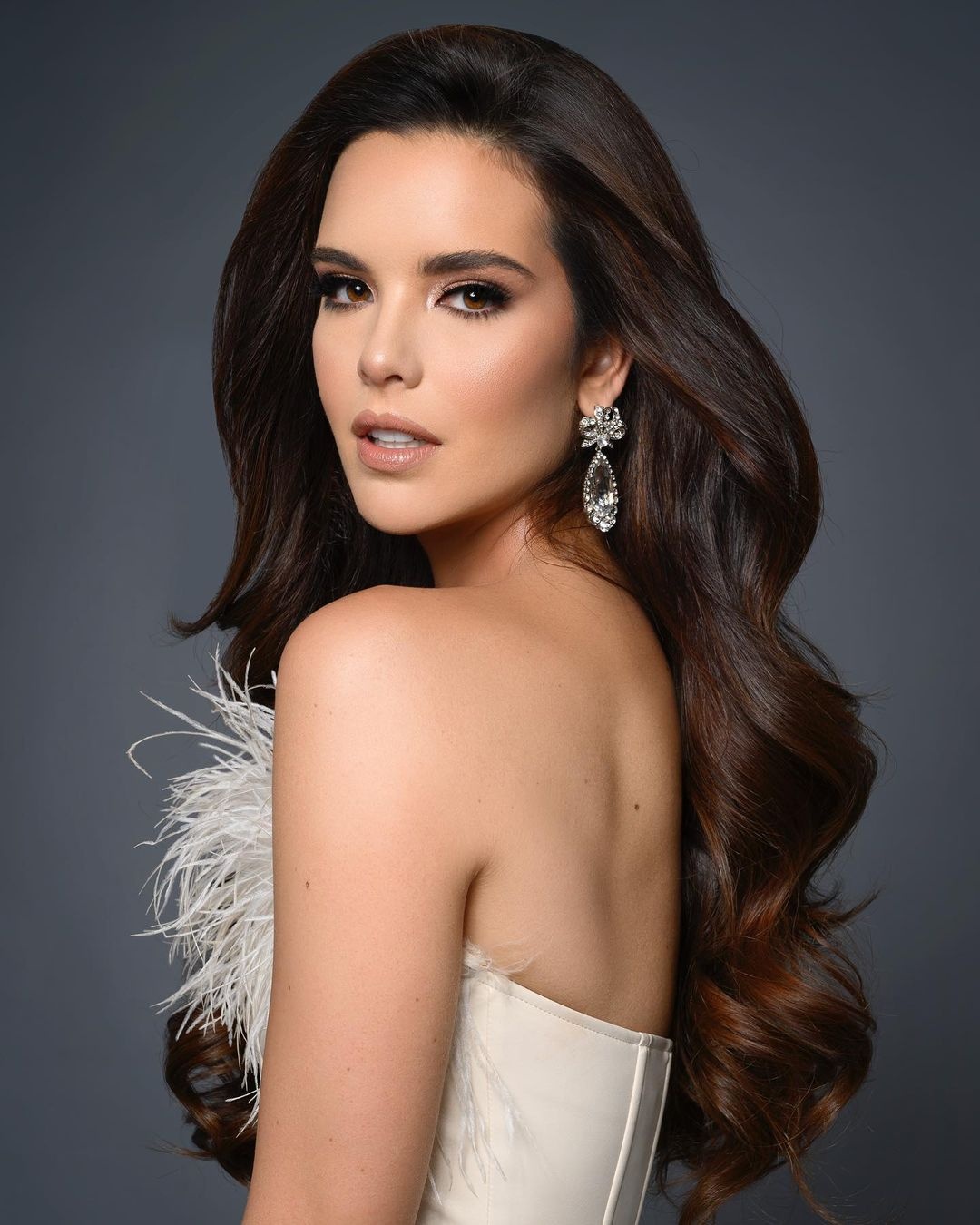 Hoa hau Hoan vu anh 8