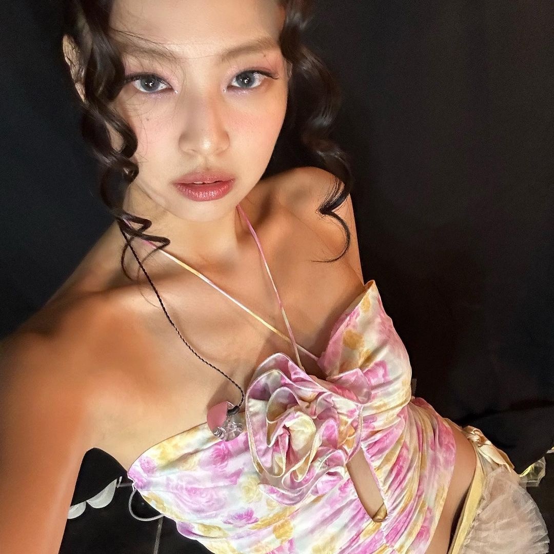 Jennie bi chi trich anh 1