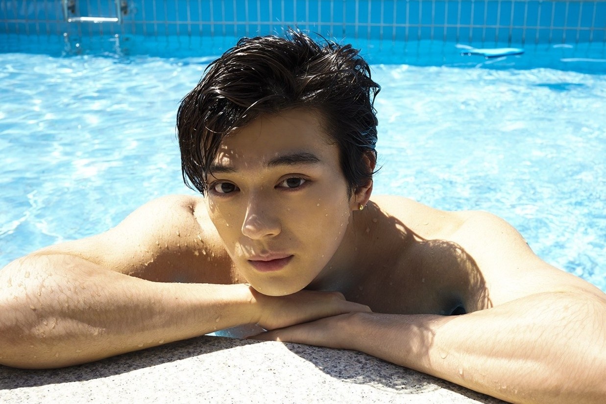 Anh em dien vien Arata Mackenyu cung thong bao ket hon hinh anh