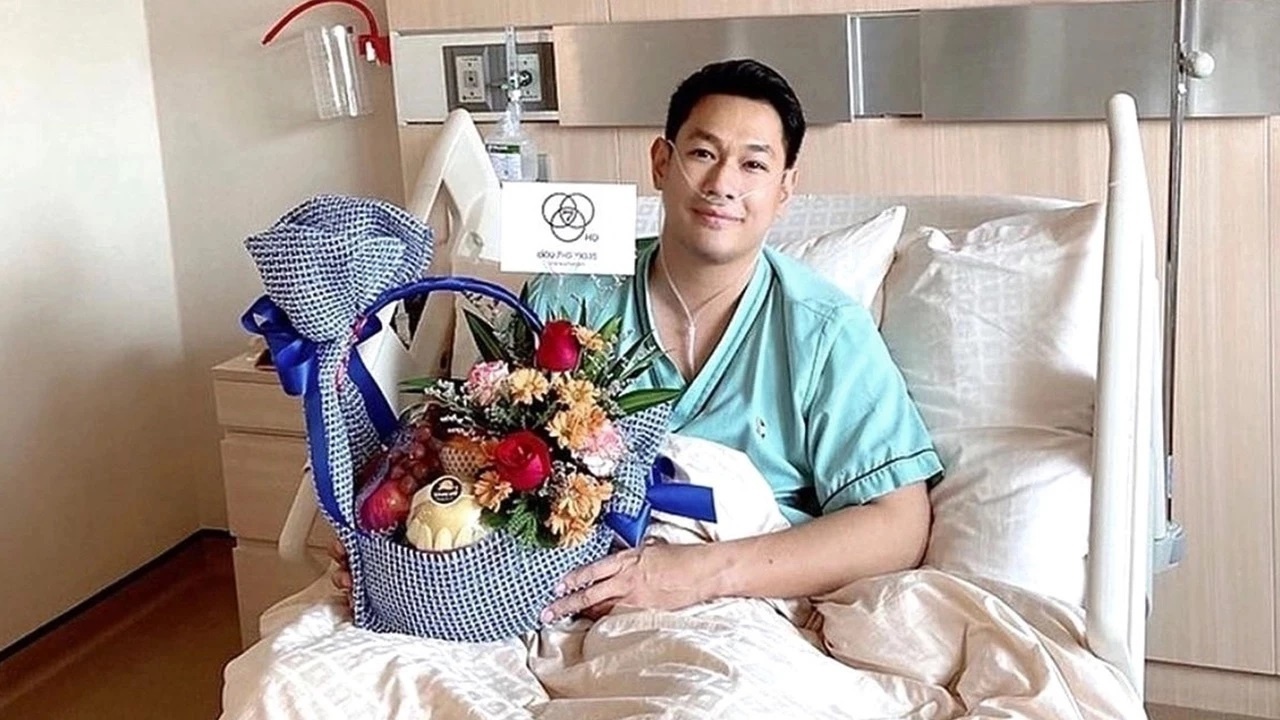 Om Akkaphan ung thu anh 1